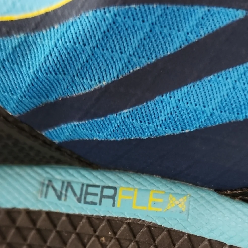Altra Superior 3.0 Blue and Black Trail Running Shoes Womens Size 10_11